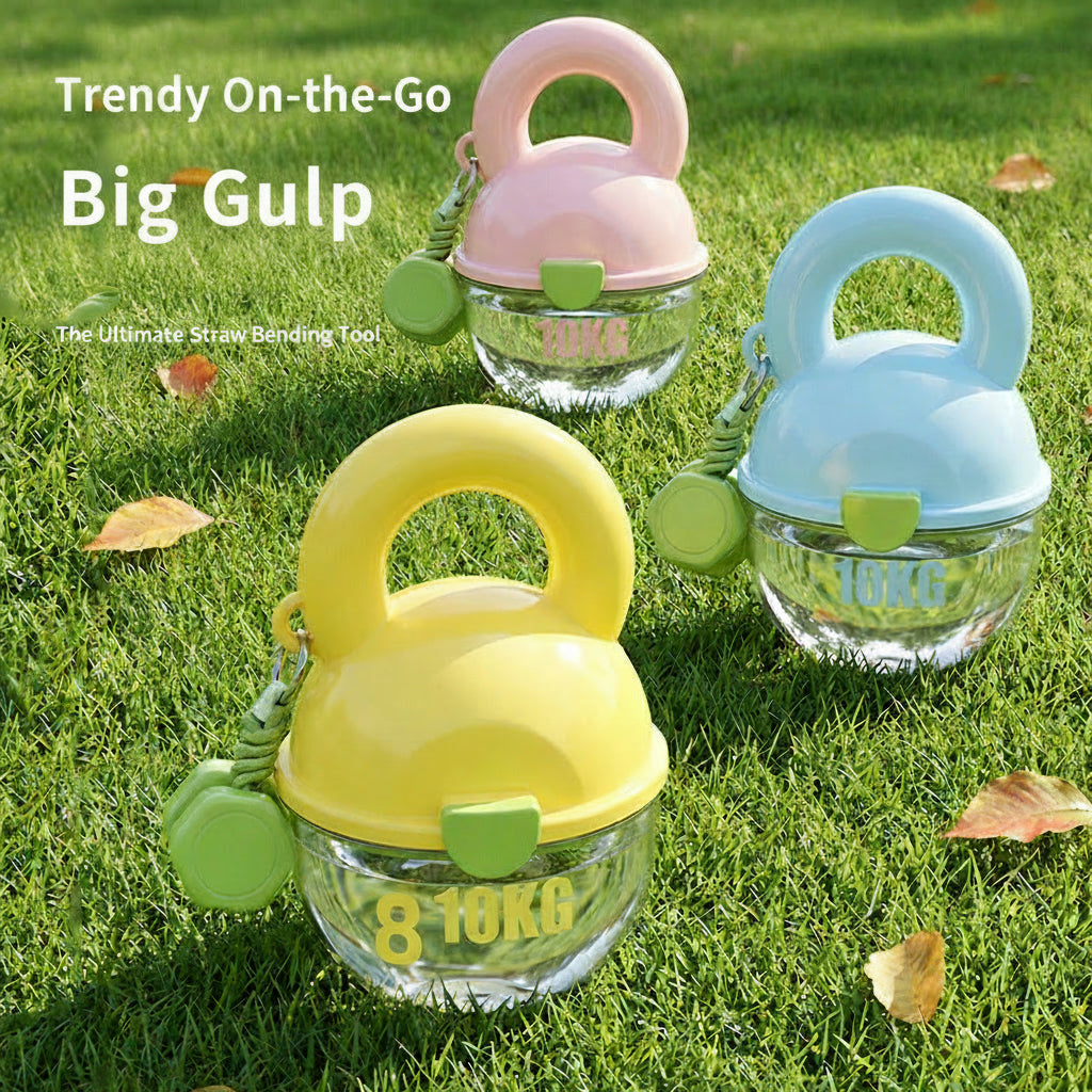 Wholesale dog water bottles, popular outdoor pet water bottles, plastic dog food feeders, water dispensers, pet supplies.