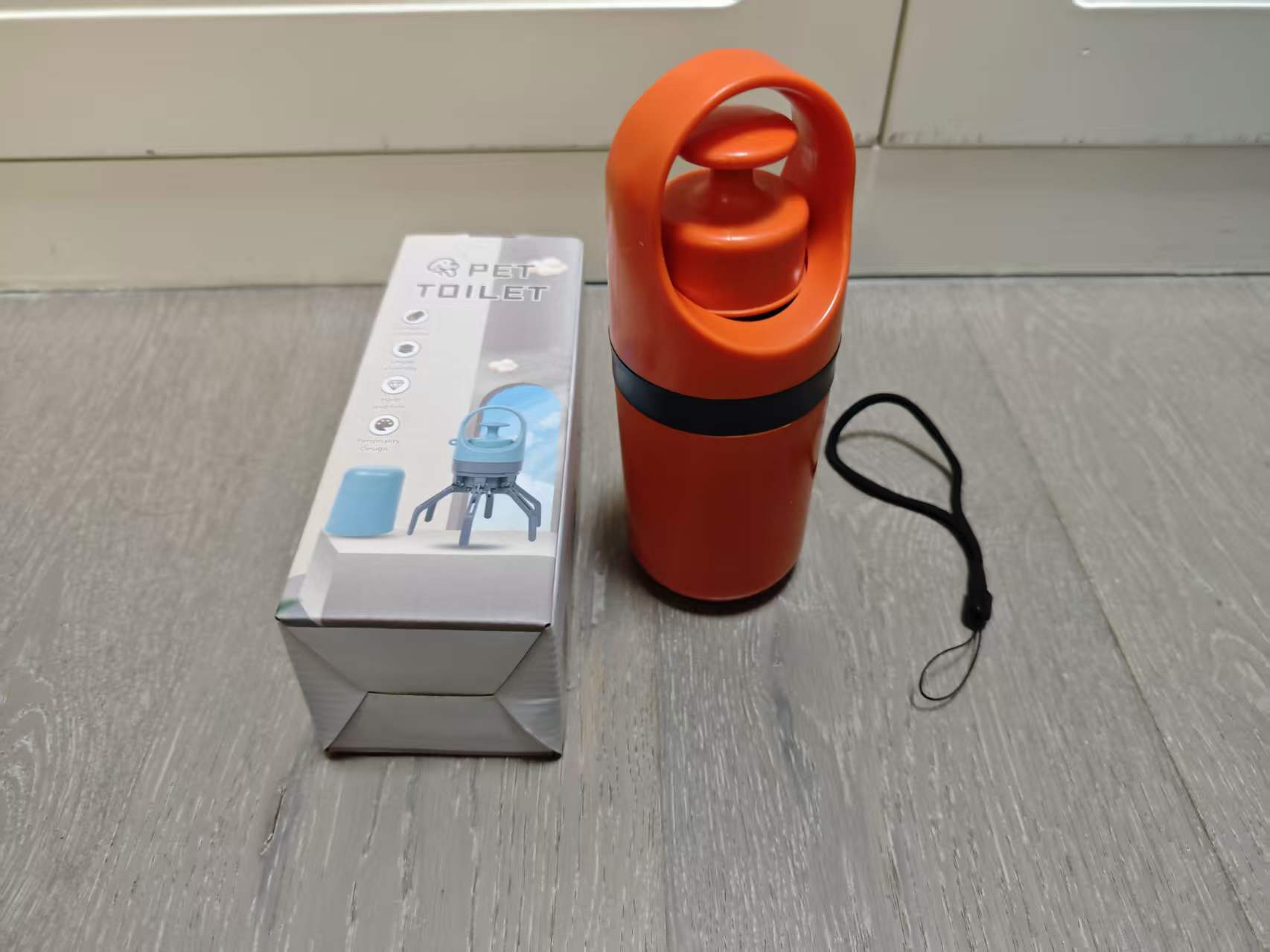 New cross-border pet poop picker, outdoor portable six-pronged poop scooper, dog poop garbage bag, poop scooping tool, in stock.